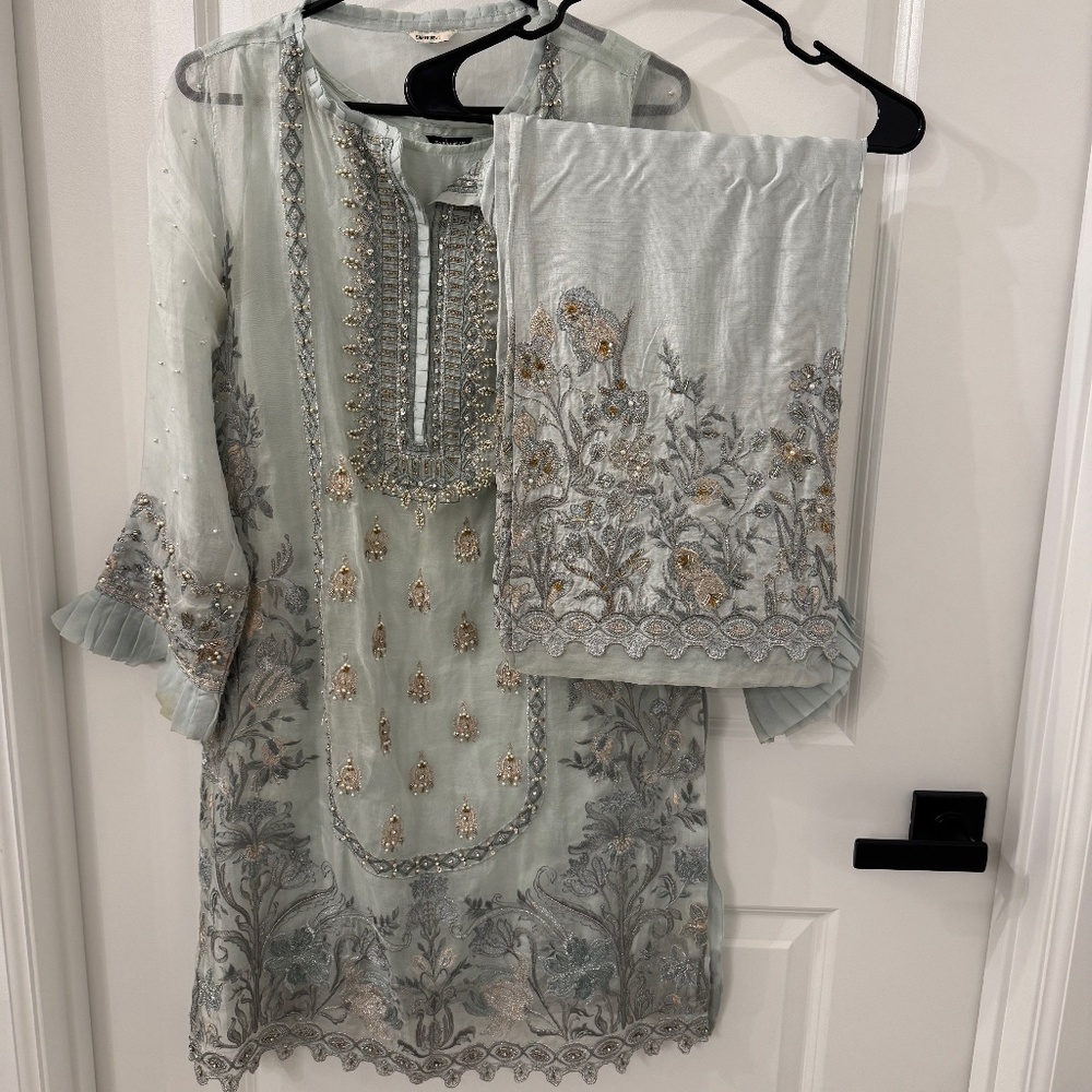 Sapphire 2 Piece Pakistani Formal Outfit Size Small